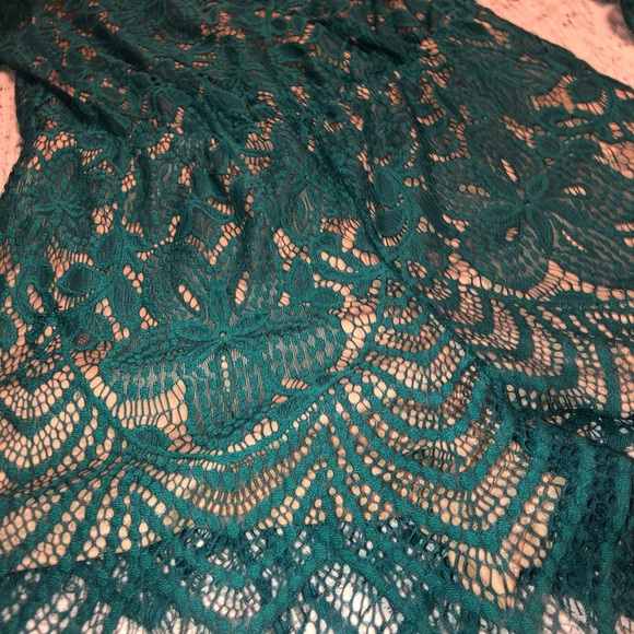 Lace romper - Picture 3 of 4